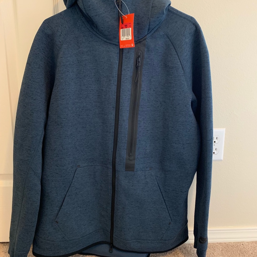 MENS NIKE TECH FLEECE FUNNEL HOODIE (size L) (NWT)
